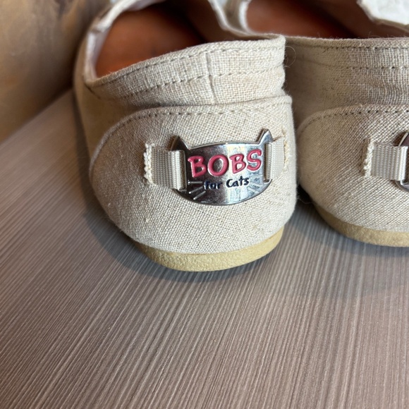 NWOT - BOBS  Cat - Soft Slip-on Flats w/Memory Foam & arch pillow - Picture 5 of 5